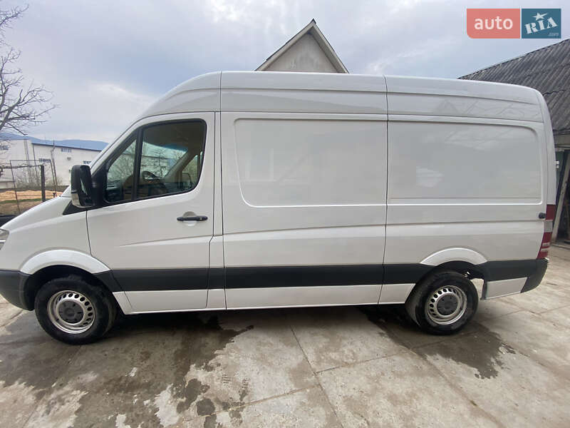 Вантажний фургон Mercedes-Benz Sprinter 2012 в Тячеві