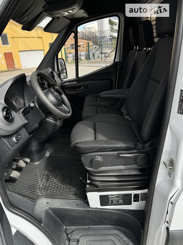 Грузовой фургон Mercedes-Benz Sprinter 2020 в Долине