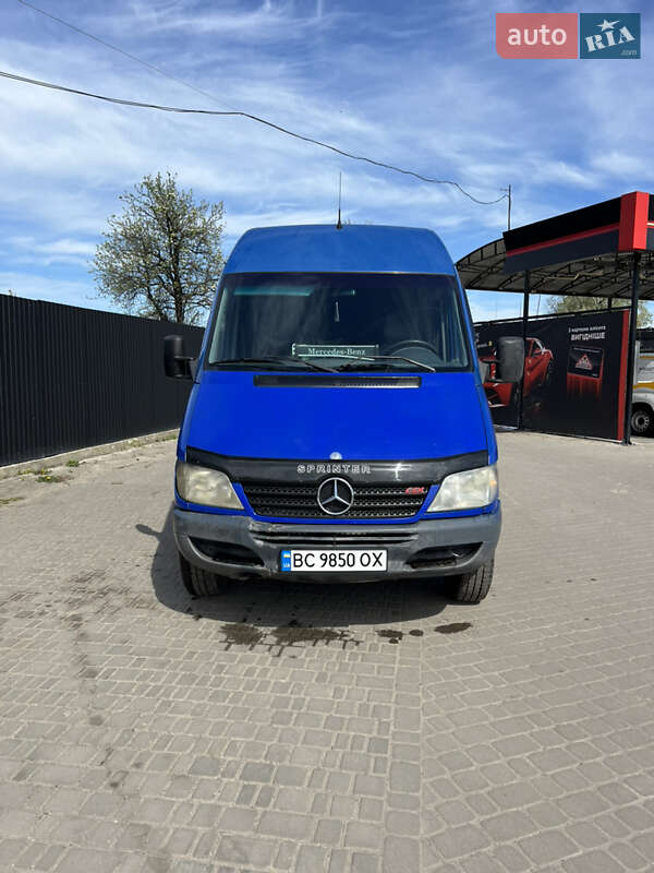 Мікроавтобус Mercedes-Benz Sprinter 2000 в Львові