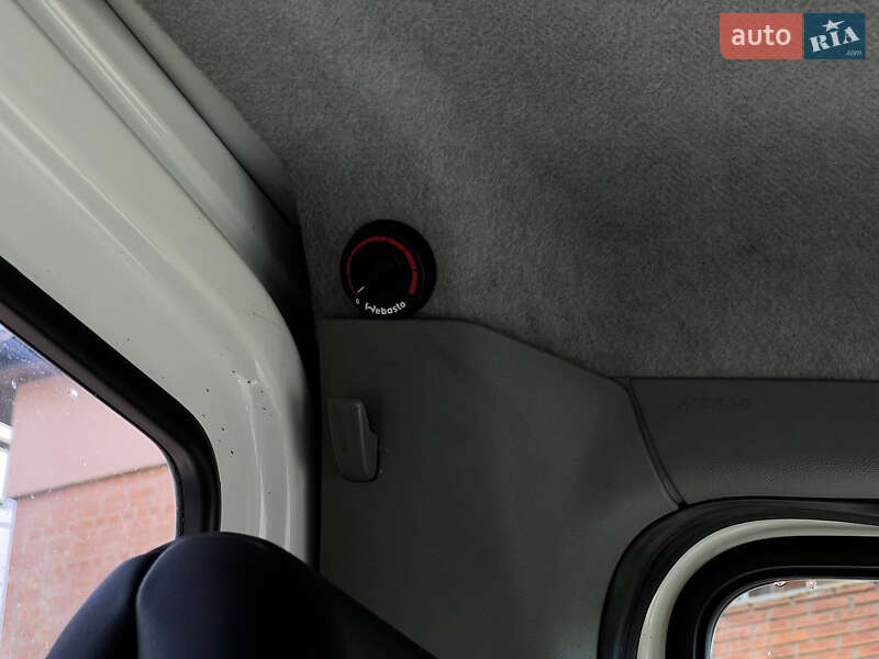 Автовоз Mercedes-Benz Sprinter 2016 в Львові