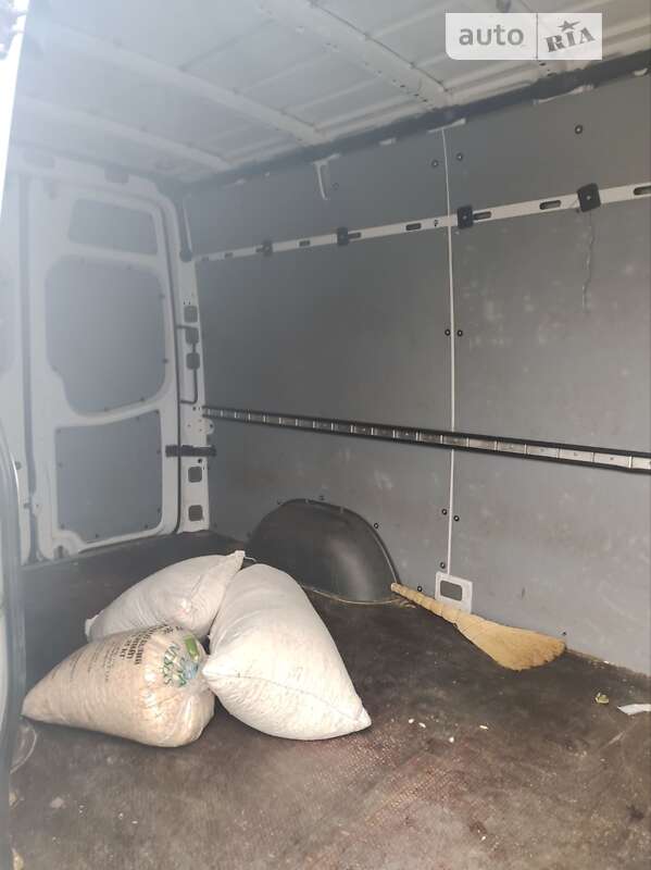 Вантажний фургон Mercedes-Benz Sprinter 2012 в Тростянці