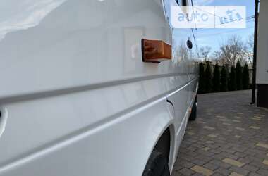 Грузовой фургон Mercedes-Benz Sprinter 2006 в Ровно