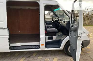 Грузовой фургон Mercedes-Benz Sprinter 2006 в Ровно