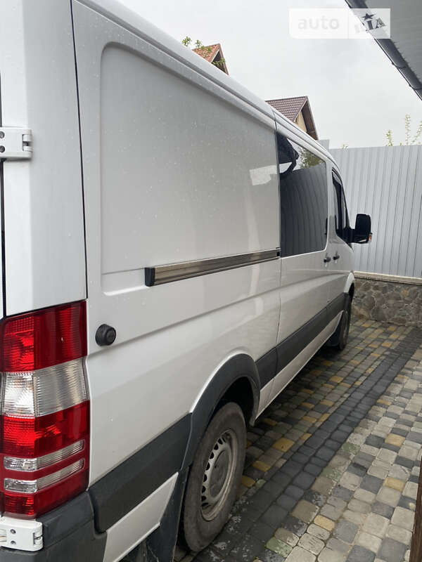 Грузовой фургон Mercedes-Benz Sprinter 2014 в Черновцах