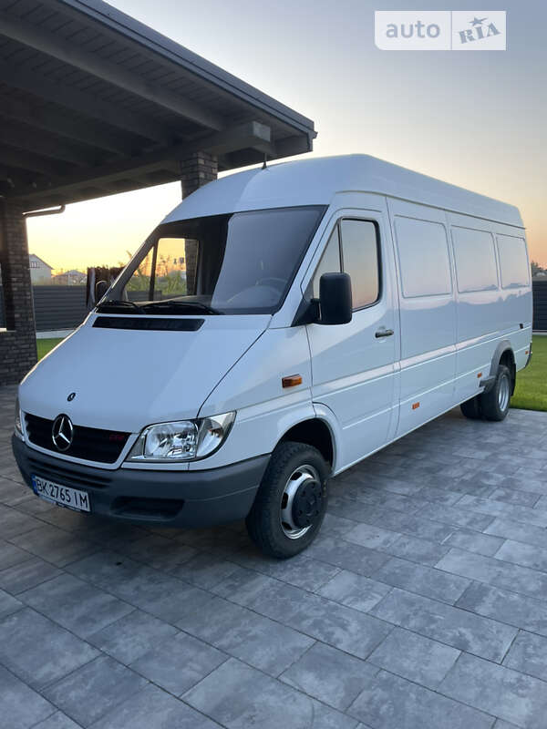 Грузовой фургон Mercedes-Benz Sprinter 2005 в Луцке