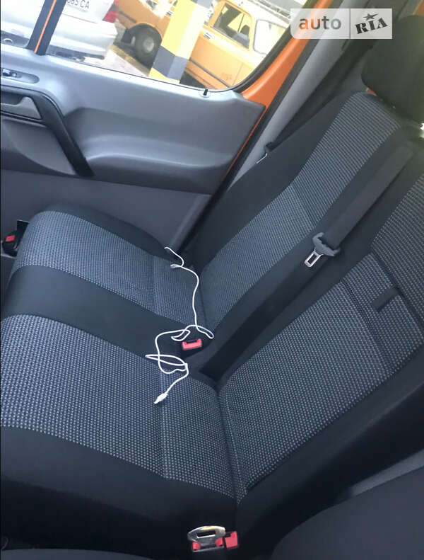 Автовоз Mercedes-Benz Sprinter 2011 в Гайвороні