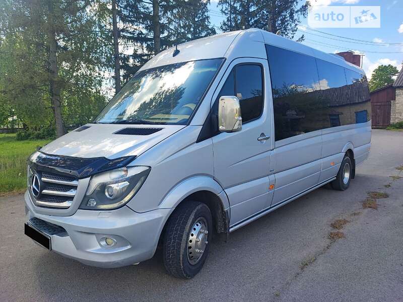 Туристический / Междугородний автобус Mercedes-Benz Sprinter 2016 в Новоднестровске