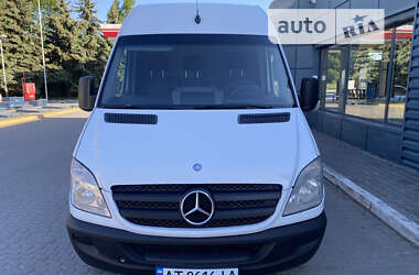 Вантажний фургон Mercedes-Benz Sprinter 2013 в Івано-Франківську