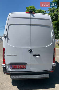 Грузовой фургон Mercedes-Benz Sprinter 2020 в 