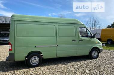 Грузовой фургон Mercedes-Benz Sprinter 2001 в Снятине