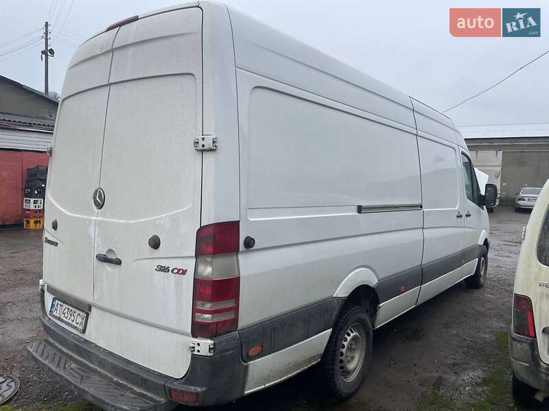 Грузовой фургон Mercedes-Benz Sprinter 2013 в Ивано-Франковске