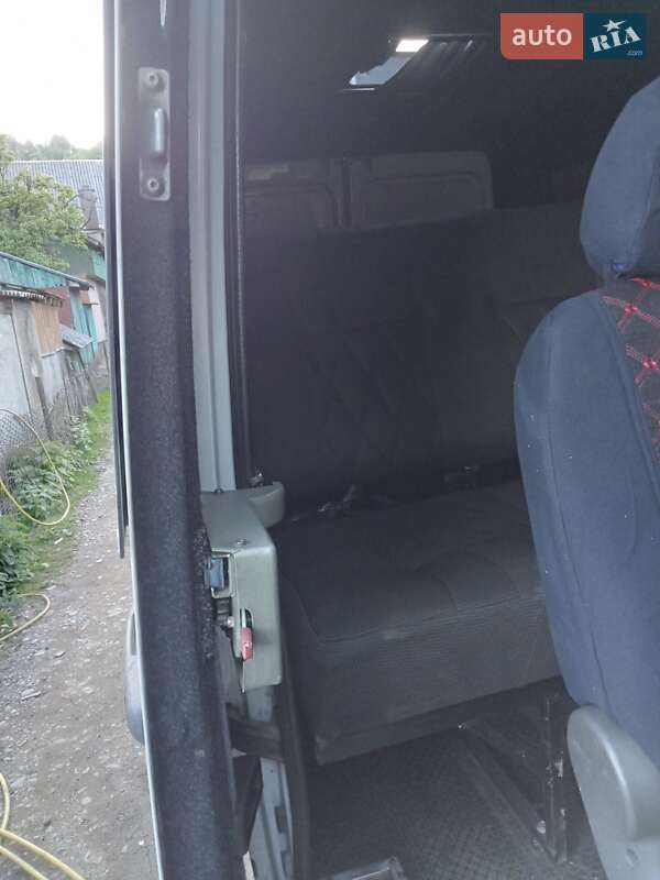 Мікроавтобус Mercedes-Benz Sprinter 2005 в Тячеві фото 11 Мікроавтобус Mercedes-Benz Sprinter 2005 в Тячеві