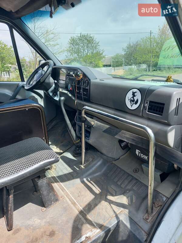 Микроавтобус Mercedes-Benz Sprinter 2000 в Одессе фото 3 Микроавтобус Mercedes-Benz Sprinter 2000 в Одессе