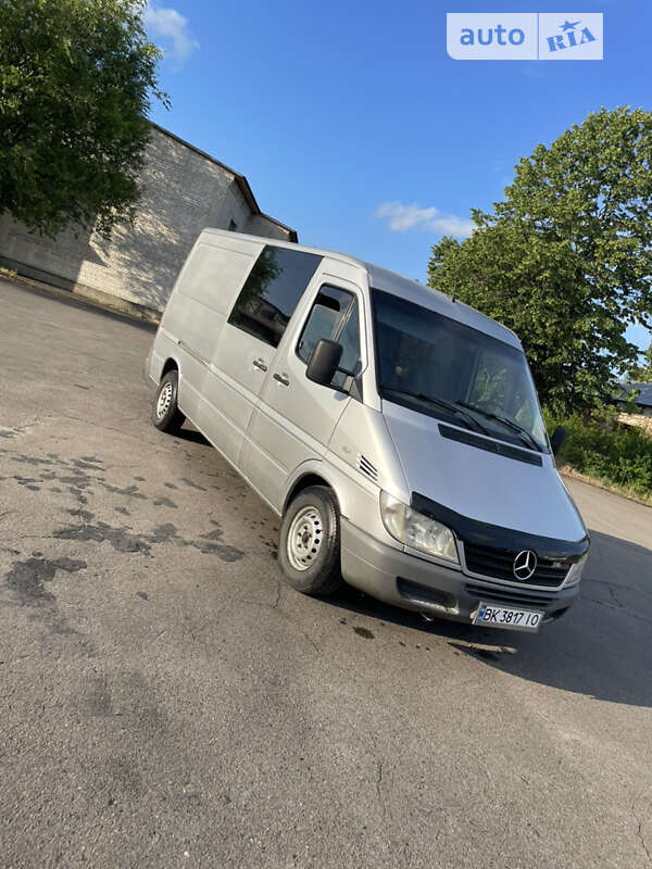 Мікроавтобус Mercedes-Benz Sprinter 2005 в Вараші