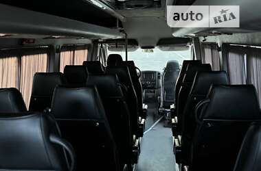 Приміський автобус Mercedes-Benz Sprinter 2013 в Дніпрі