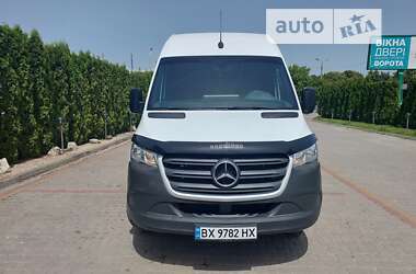 Грузовой фургон Mercedes-Benz Sprinter 2018 в Дунаевцах