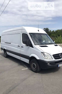 Вантажний фургон Mercedes-Benz Sprinter 2011 в Києві