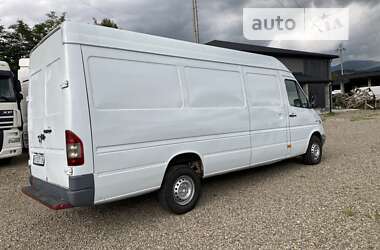 Вантажний фургон Mercedes-Benz Sprinter 2001 в Мукачевому