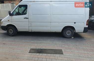 Грузовой фургон Mercedes-Benz Sprinter 2002 в 