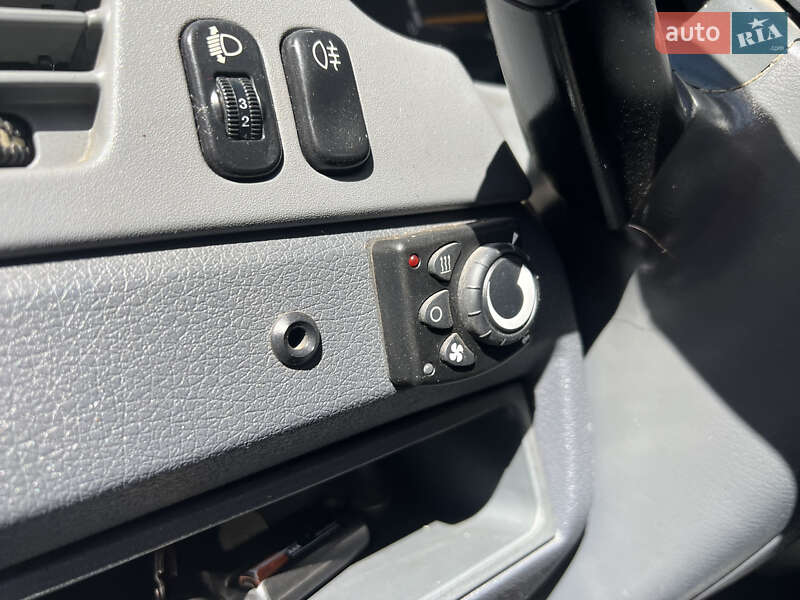 Микроавтобус Mercedes-Benz Sprinter 2000 в Черновцах