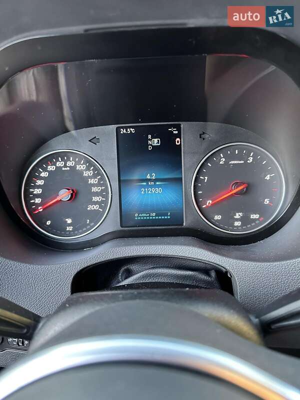 Микроавтобус Mercedes-Benz Sprinter 2020 в Корце