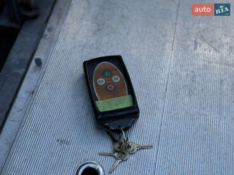 Автовоз Mercedes-Benz Sprinter 2010 в Луцьку