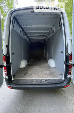 Вантажний фургон Mercedes-Benz Sprinter 2012 в 
