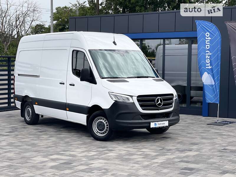 Вантажний фургон Mercedes-Benz Sprinter 2019 в Рівному