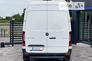 Вантажний фургон Mercedes-Benz Sprinter 2019 в Рівному