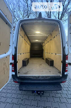 Грузовой фургон Mercedes-Benz Sprinter 2015 в 