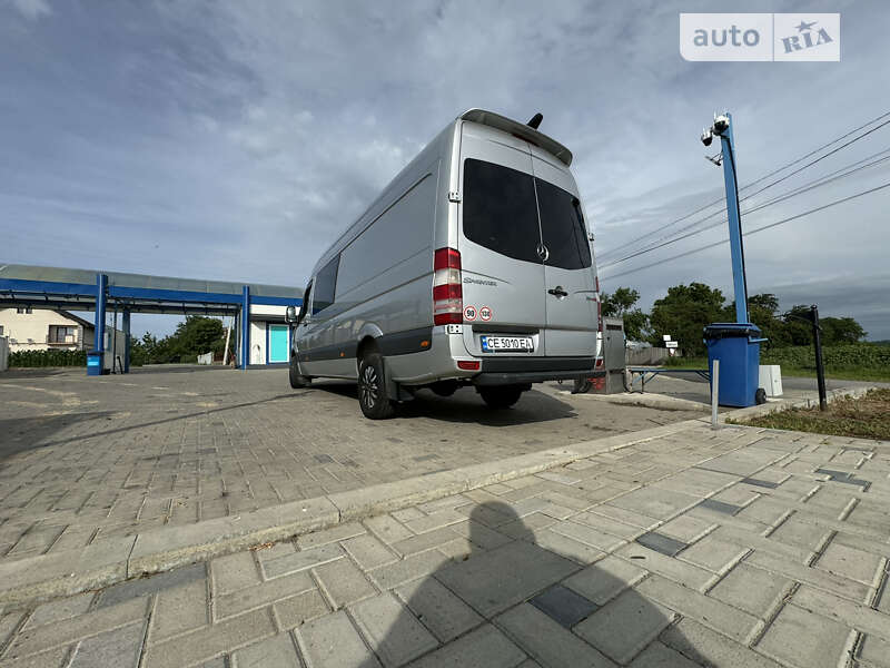Вантажопасажирський фургон Mercedes-Benz Sprinter 2012 в Чернівцях