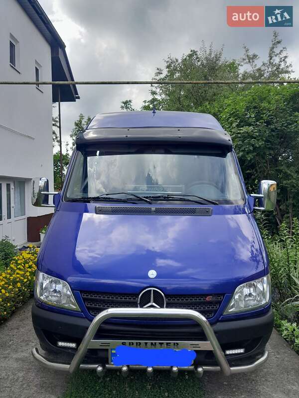 Mercedes-Benz Sprinter 2005