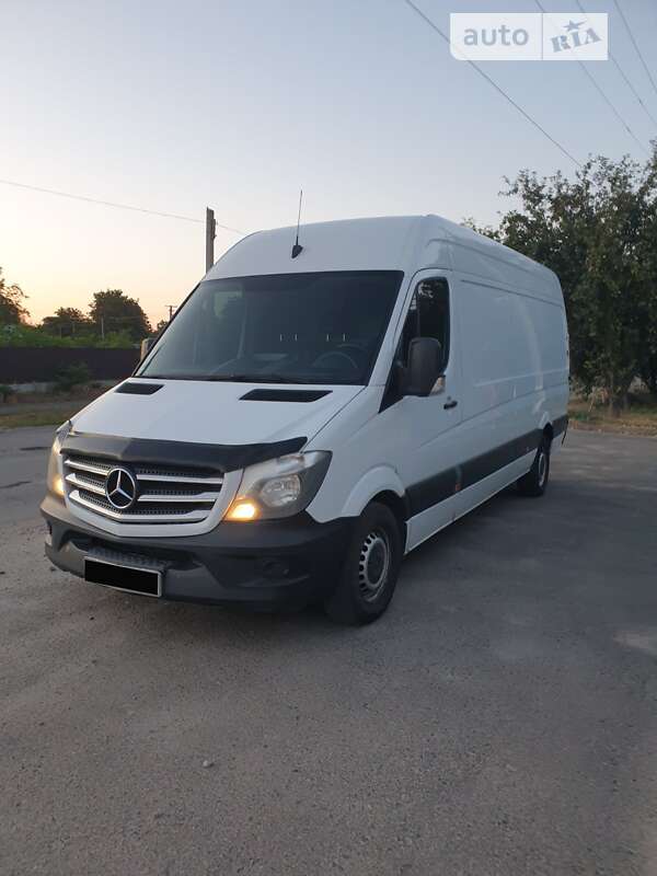 Грузовой фургон Mercedes-Benz Sprinter 2016 в Новомиргороде