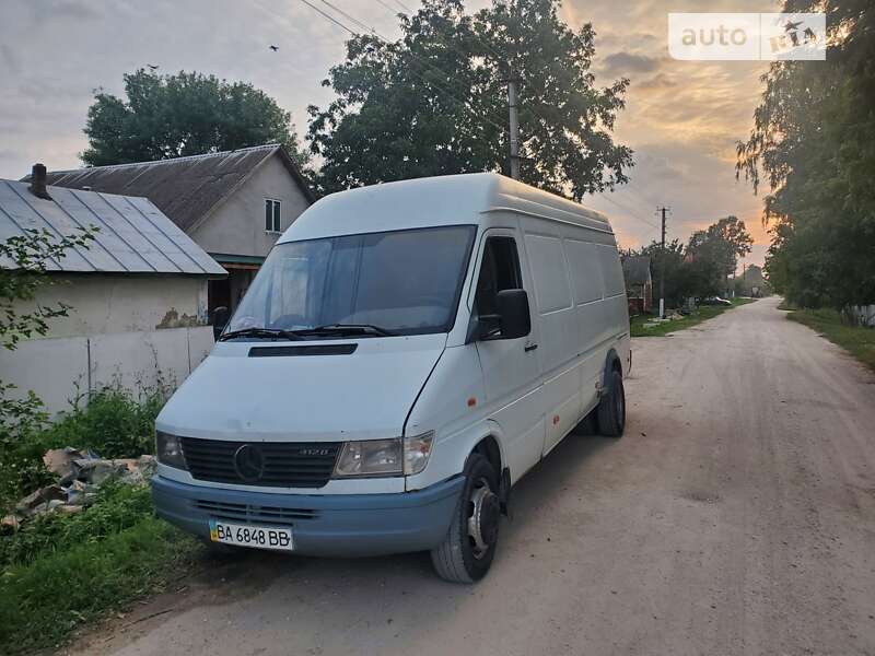 Вантажний фургон Mercedes-Benz Sprinter 1996 в Хмельницькому