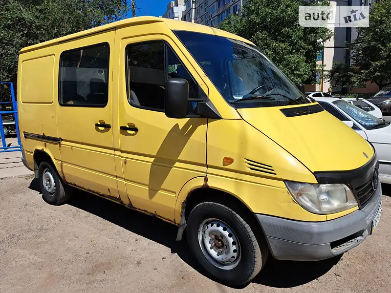 Mercedes-Benz Sprinter 2000