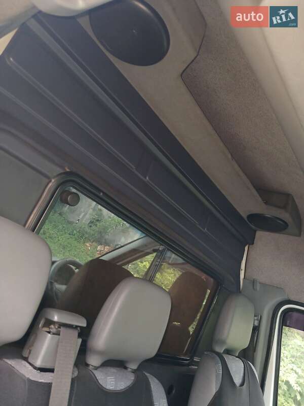 Грузовой фургон Mercedes-Benz Sprinter 2004 в Львове