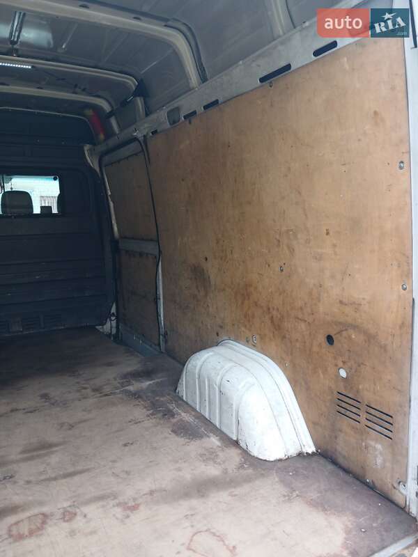 Грузовой фургон Mercedes-Benz Sprinter 2004 в Львове