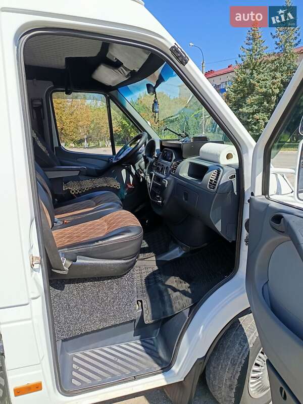 Другие грузовики Mercedes-Benz Sprinter 2005 в Городке