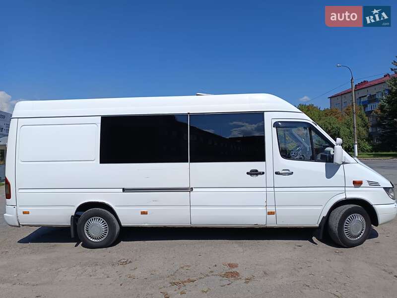 Другие грузовики Mercedes-Benz Sprinter 2005 в Городке