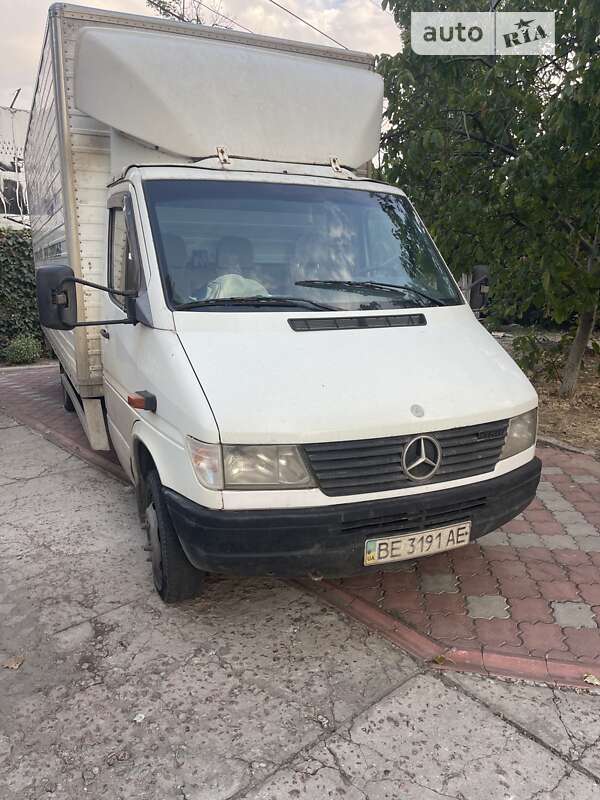 Грузовой фургон Mercedes-Benz Sprinter 1998 в Николаеве