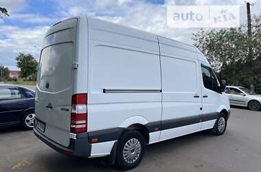Грузовой фургон Mercedes-Benz Sprinter 2012 в 