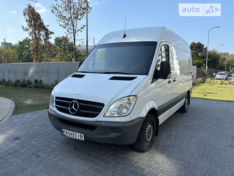 Вантажопасажирський фургон Mercedes-Benz Sprinter 2010 в Мостиській