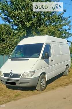 Вантажний фургон Mercedes-Benz Sprinter 2004 в Рівному