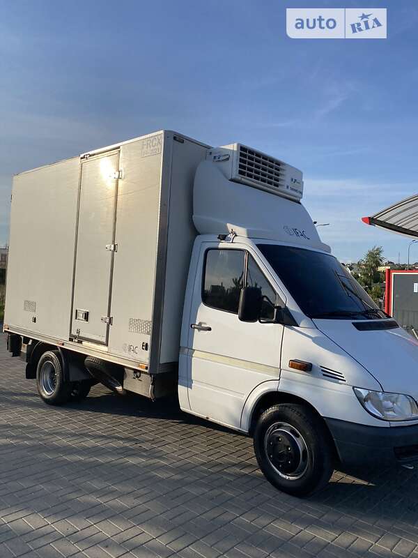Mercedes-Benz Sprinter 2006