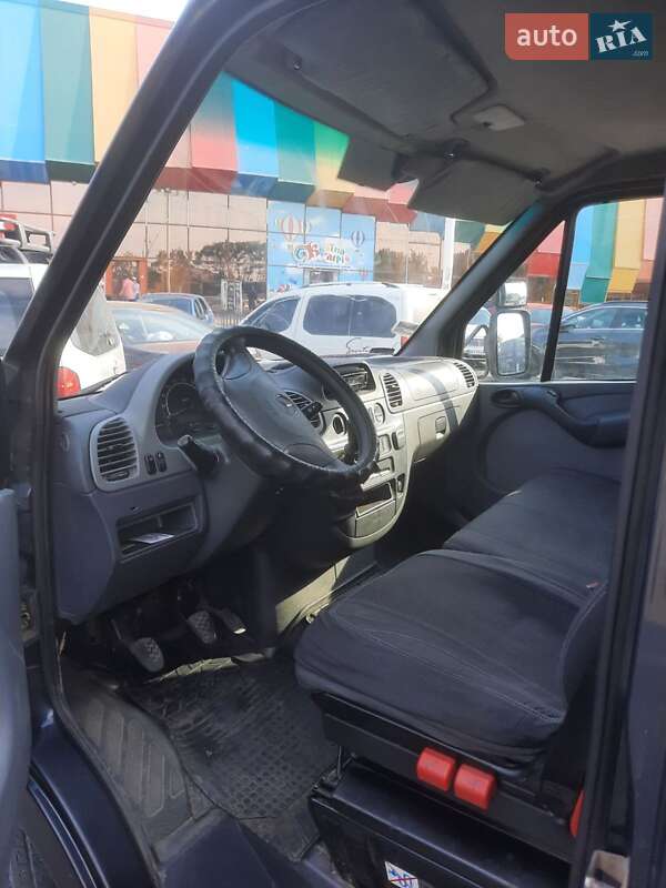 Вантажний фургон Mercedes-Benz Sprinter 2003 в Одесі