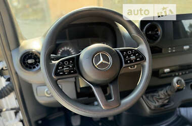 Грузовой фургон Mercedes-Benz Sprinter 2023 в 