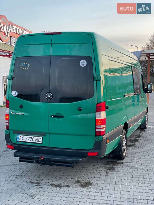 Микроавтобус Mercedes-Benz Sprinter 2010 в Тячеве