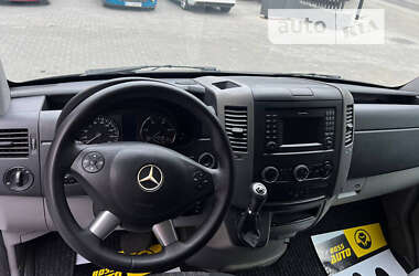 Грузовой фургон Mercedes-Benz Sprinter 2015 в 