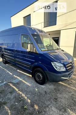 Вантажний фургон Mercedes-Benz Sprinter 2011 в Києві