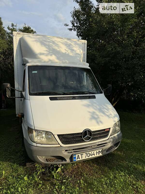 Вантажний фургон Mercedes-Benz Sprinter 2004 в Калуші